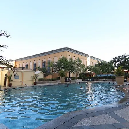 Casa Menuchah At Venice Luxury Residences With Access To Venice Mall, Near Bgc & Airport
