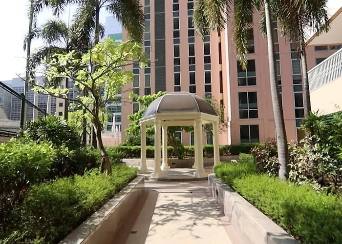 Casa Menuchah At Venice Luxury Residences With Access To Venice Mall, Near Bgc & Airport * مانيلا