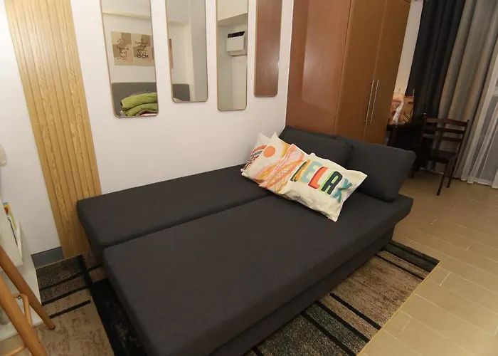 Casa Menuchah At Venice Luxury Residences With Access To Venice Mall, Near Bgc & Airport شقة فندقية